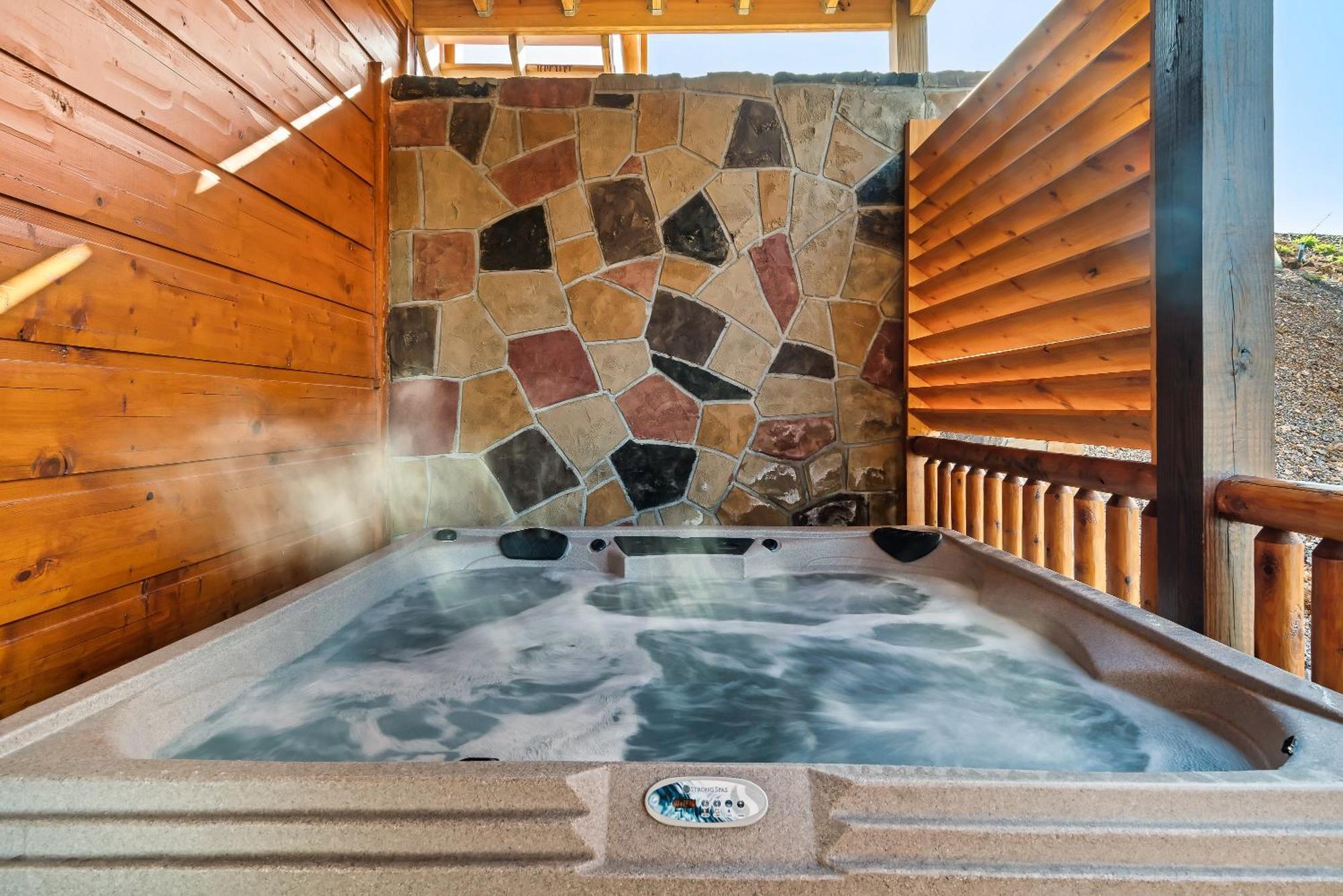 Full Equipped Cabin With A Pool And Game Room Smokies Views Gatlinburg Εξωτερικό φωτογραφία