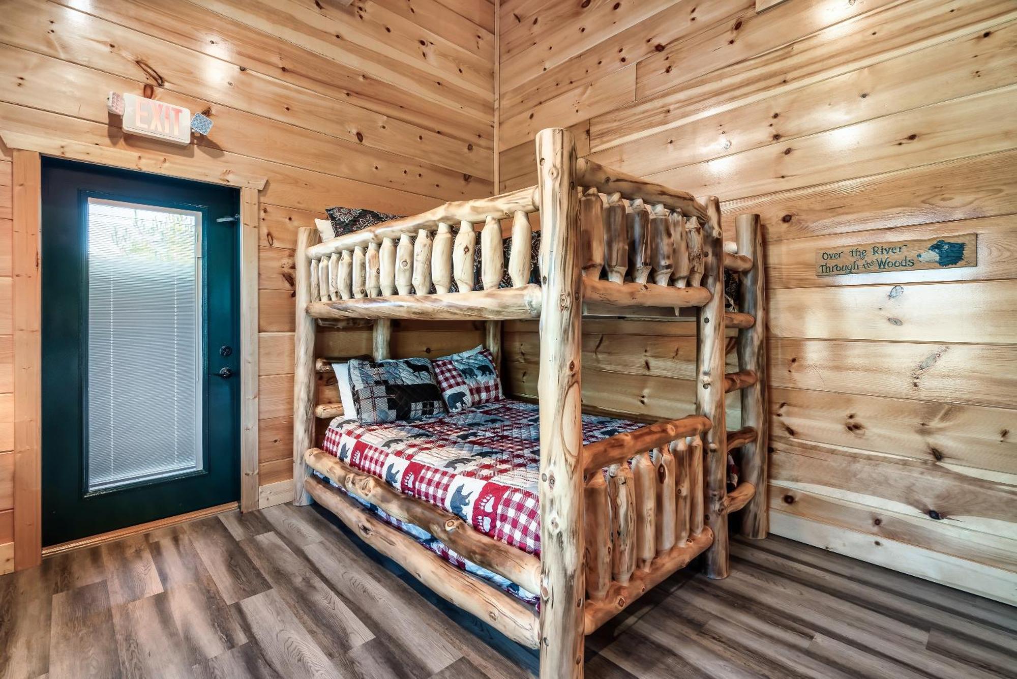 Full Equipped Cabin With A Pool And Game Room Smokies Views Gatlinburg Εξωτερικό φωτογραφία