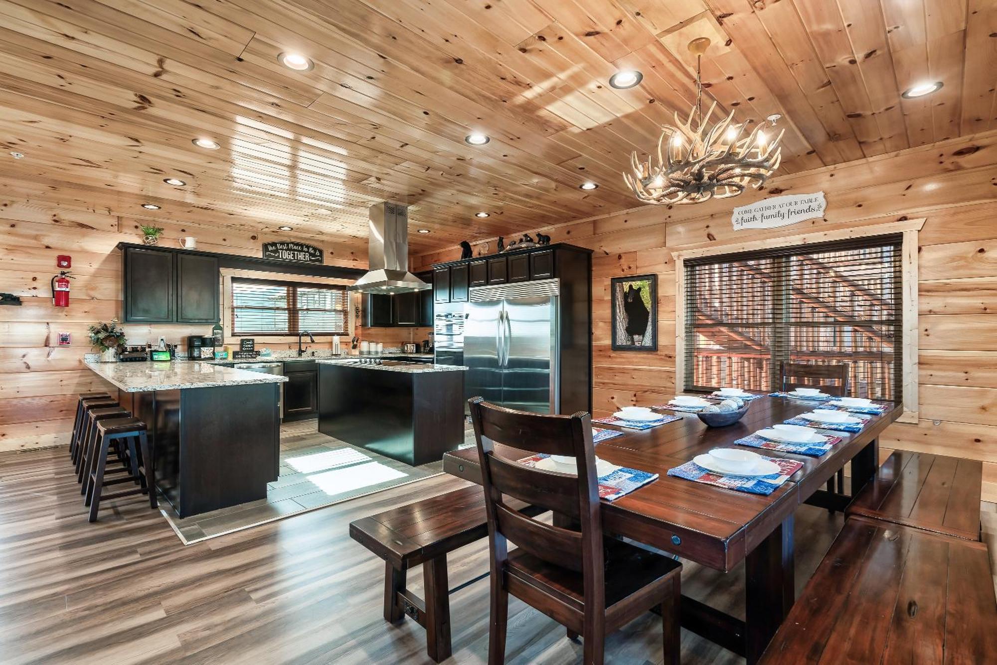 Full Equipped Cabin With A Pool And Game Room Smokies Views Gatlinburg Εξωτερικό φωτογραφία